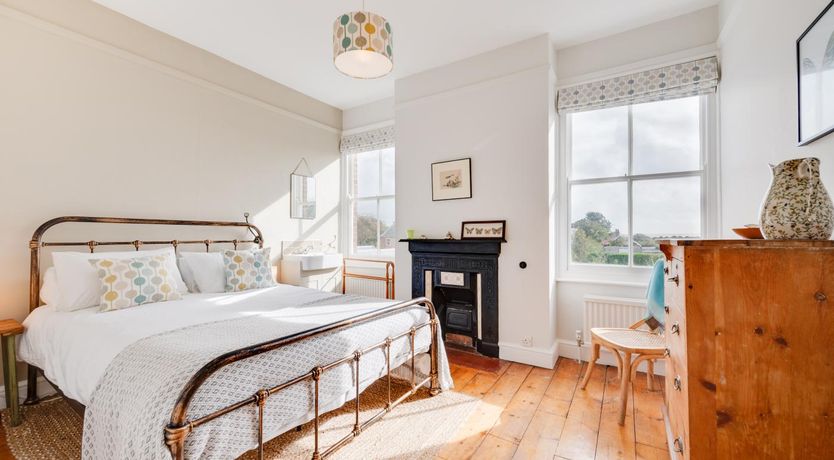Photo of 5 Bed in Walberswick