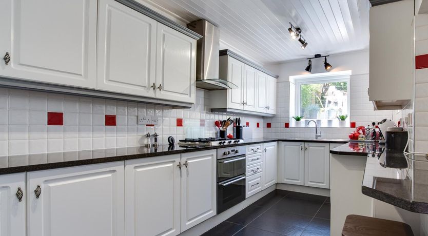 Photo of 4 Bed in Tenby