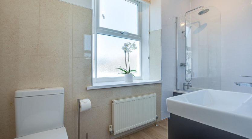Photo of 4 Bed in Tenby