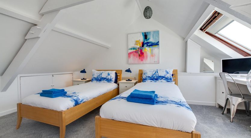 Photo of 4 Bed in Tenby