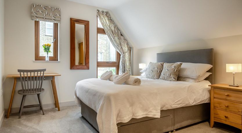 Photo of 7 Bed in Aldeburgh