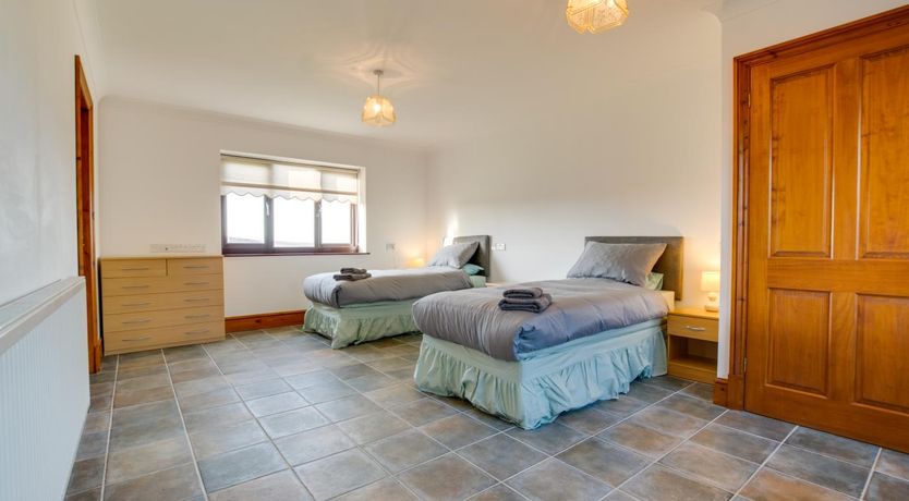 Photo of 3 Bed in Llanrhidian