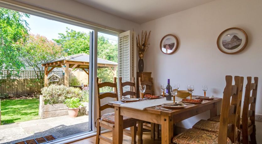 Photo of 3 Bed in Port Eynon