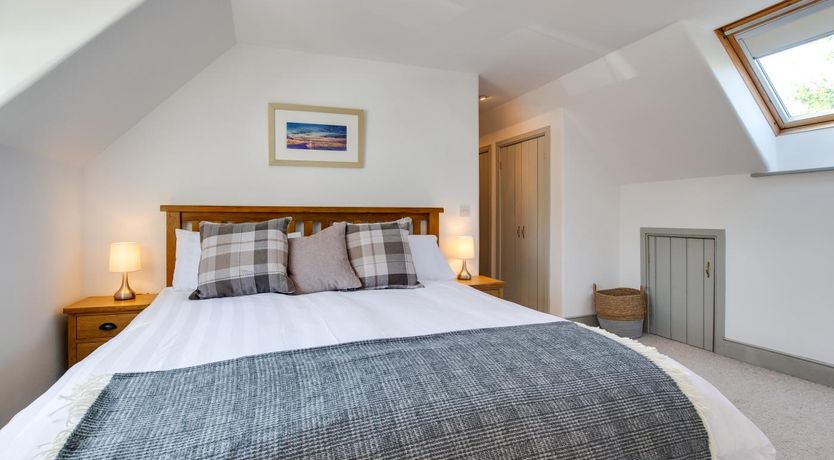 Photo of 3 Bed in Port Eynon