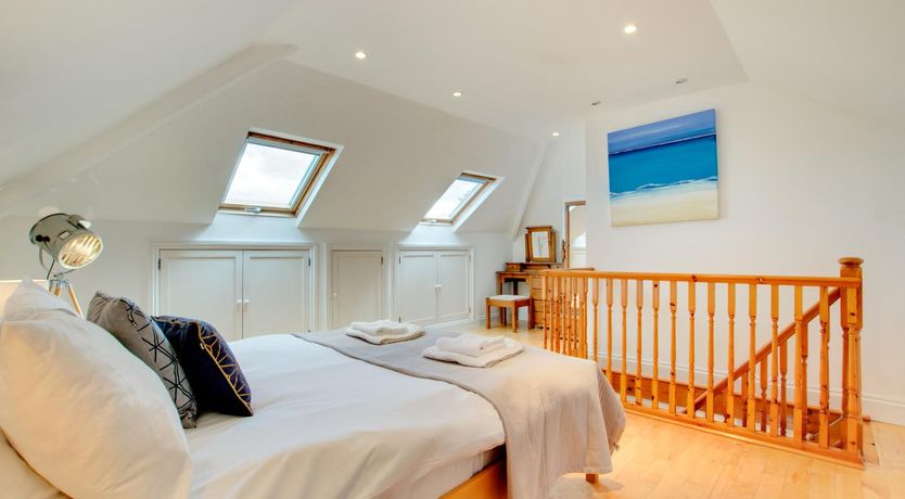 Photo of 3 Bed in Carbis Bay