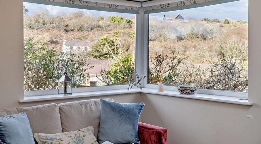 Photo of 2 Bed in Mumbles