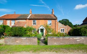 Photo of 5 Bed in Southrepps