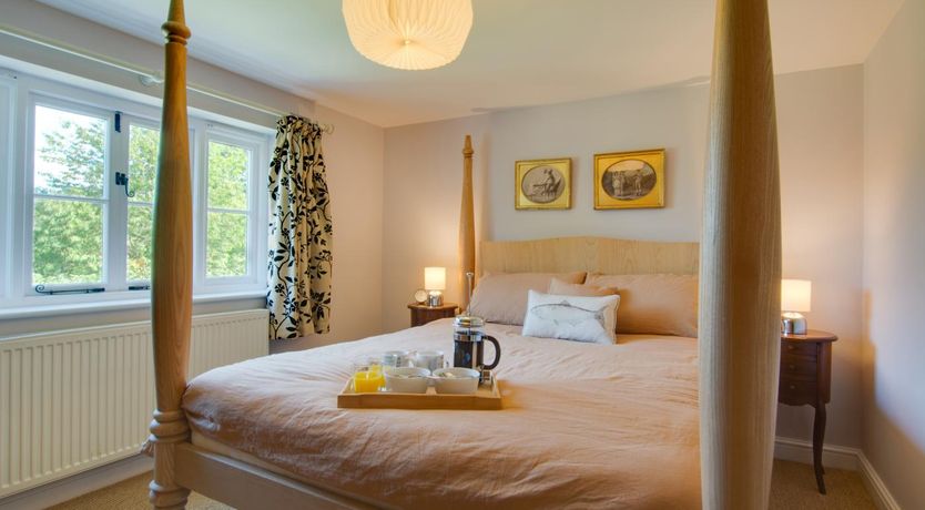 Photo of 5 Bed in Southrepps