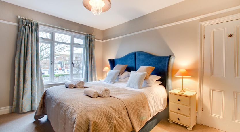 Photo of 5 Bed in Sheringham