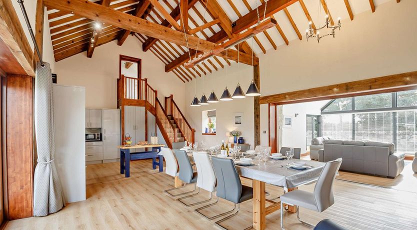 Photo of 5 Bed in Menai Bridge