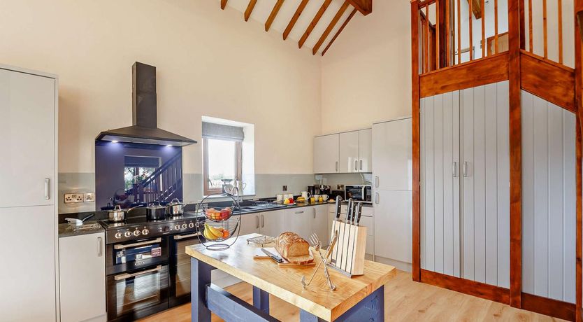 Photo of 5 Bed in Menai Bridge