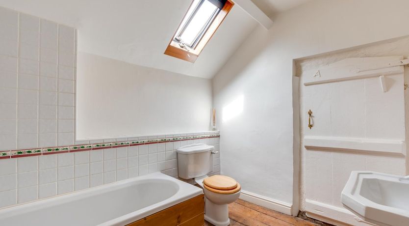 Photo of 3 Bed in Tywyn