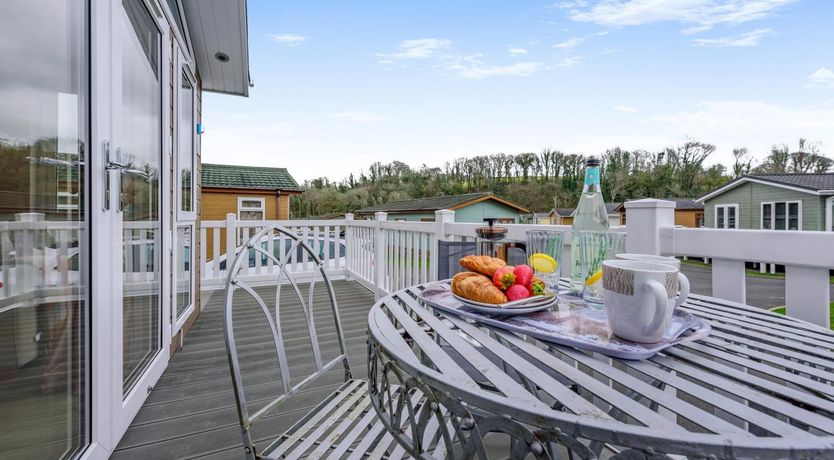 Photo of 2 Bed in Stepaside