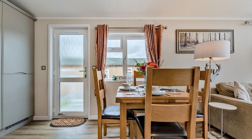 Photo of 2 Bed in Stepaside