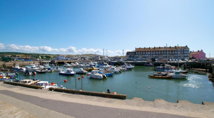 Photo of 1 Bed in West Bay