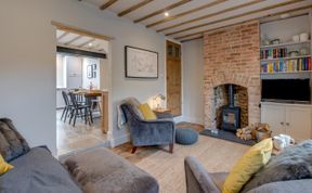 Photo of 3 Bed in Holt