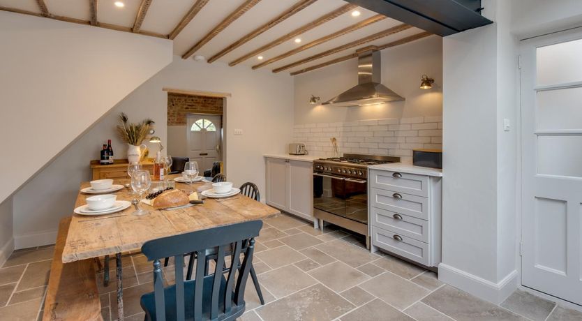 Photo of 3 Bed in Holt
