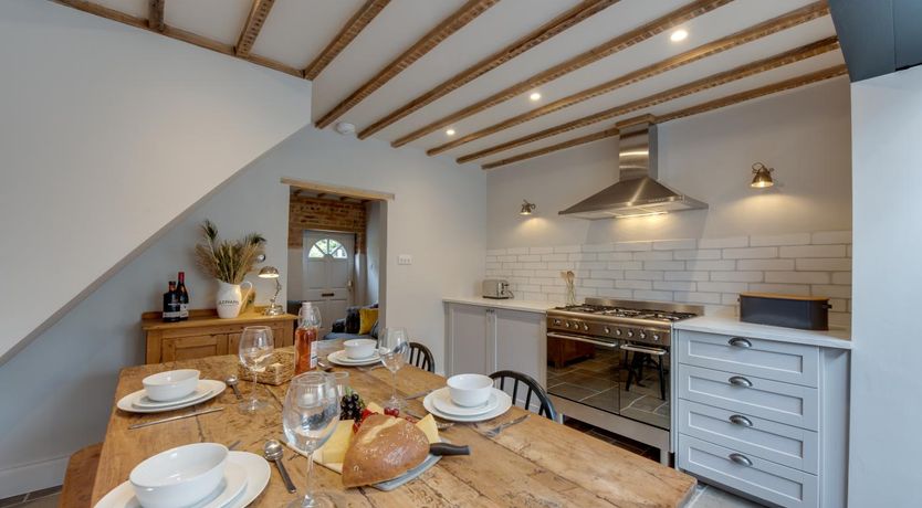 Photo of 3 Bed in Holt
