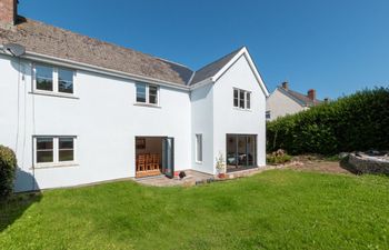 4 Bed in Mortehoe Holiday Home