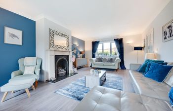 4 Bed in Mundesley Holiday Home