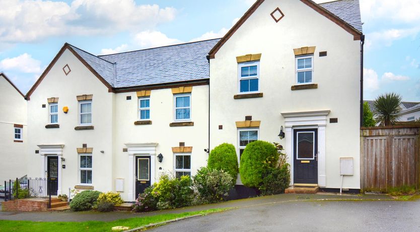 Photo of 3 Bed in Mumbles