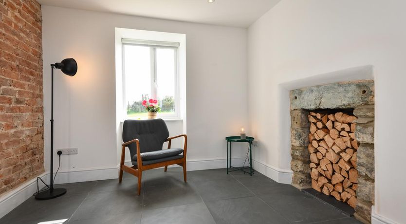 Photo of 3 Bed in Tudweiliog