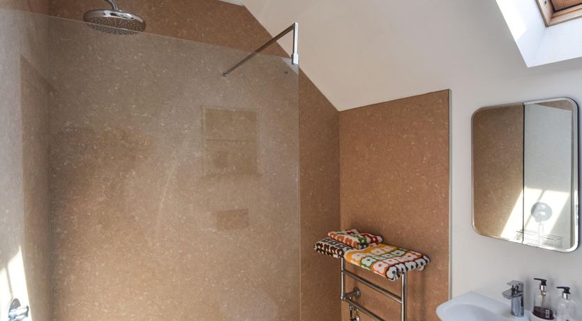 Photo of 2 Bed in Ashbourne