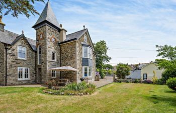 5 Bed in Porthleven Holiday Home