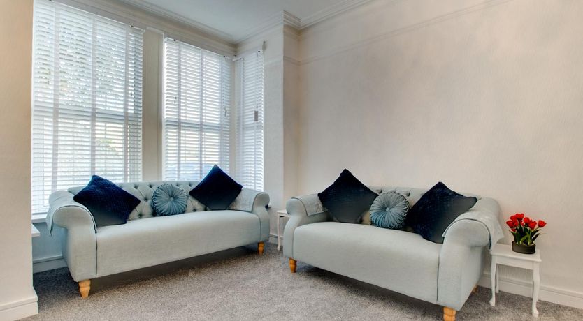 Photo of 1 Bed in Mumbles