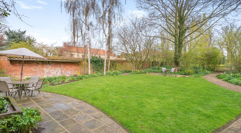 Photo of 2 Bed in Middleton