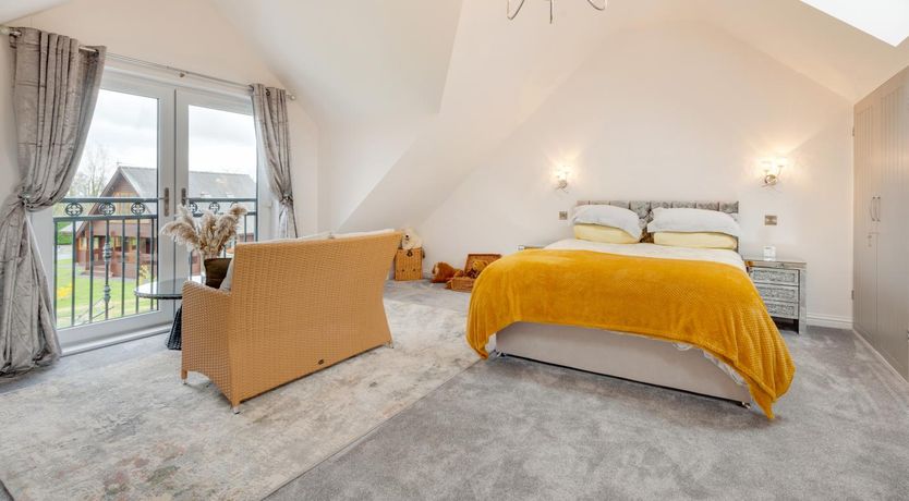 Photo of 3 Bed in Menai Bridge