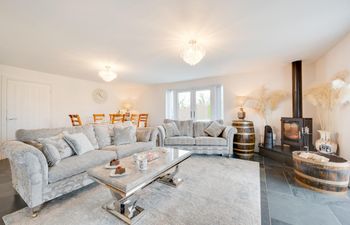 3 Bed in Menai Bridge Holiday Home