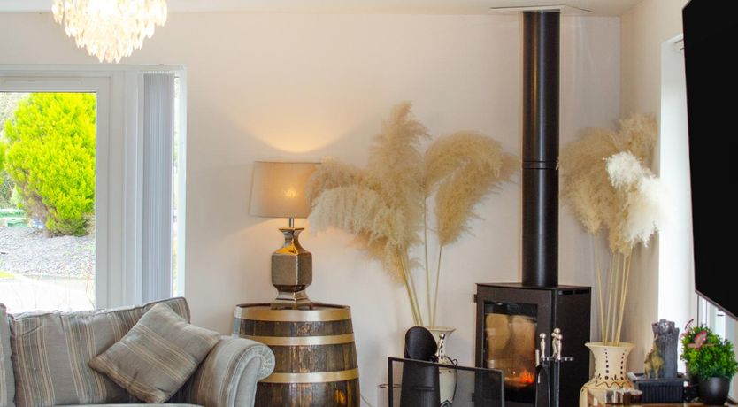 Photo of 3 Bed in Menai Bridge