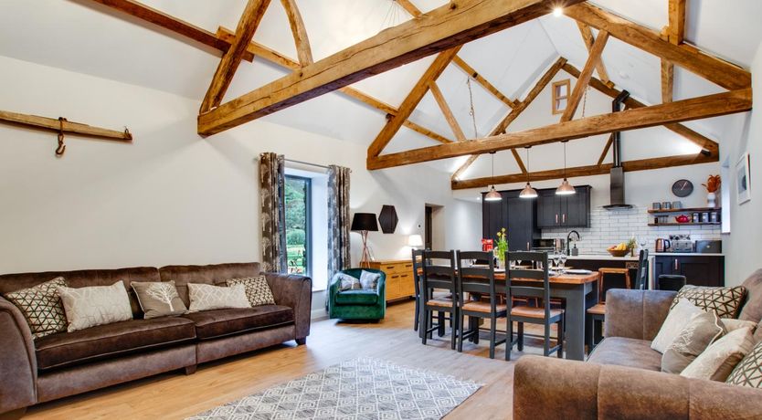 Photo of 4 Bed in Dinas Mawddwy