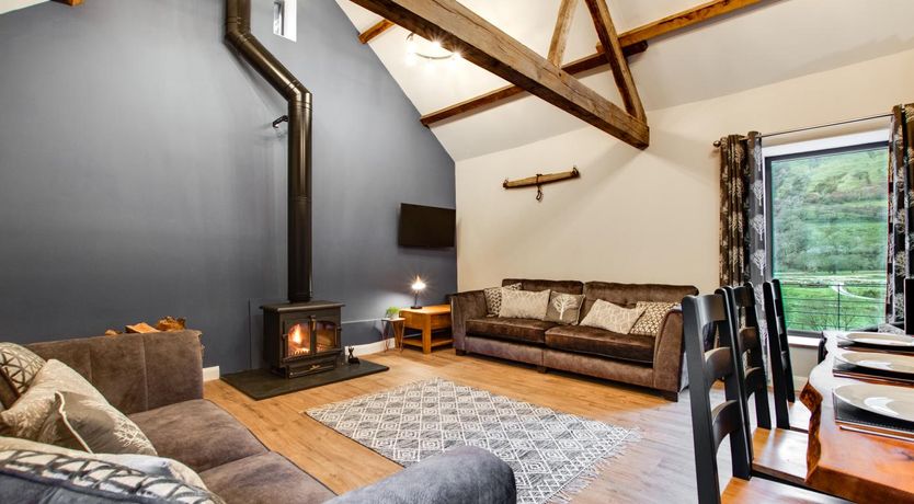 Photo of 4 Bed in Dinas Mawddwy