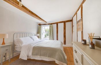 2 Bed in Halesworth Holiday Home