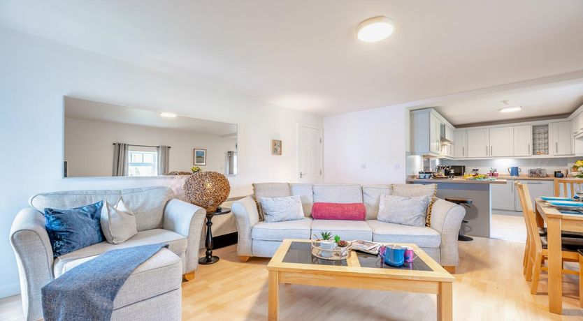 Photo of 3 Bed in Waren Mill