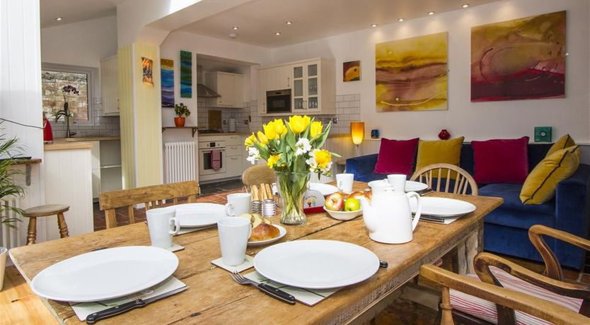 Photo of 5 Bed in St. Ives