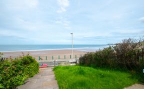 Photo of 2 Bed in Sandsend