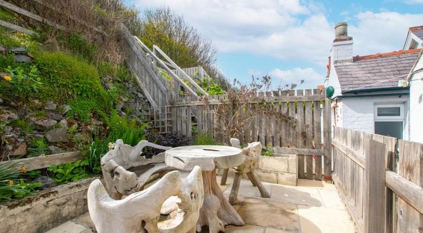 Photo of 2 Bed in Sandsend
