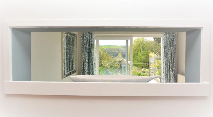 Photo of 3 Bed in Fowey