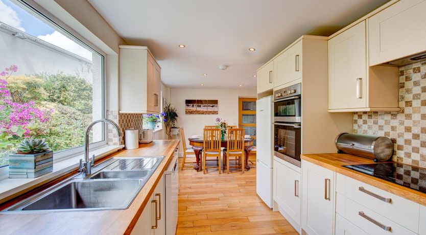 Photo of 3 Bed in Fowey