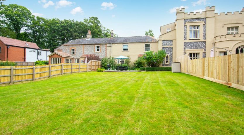Photo of 3 Bed in Holt
