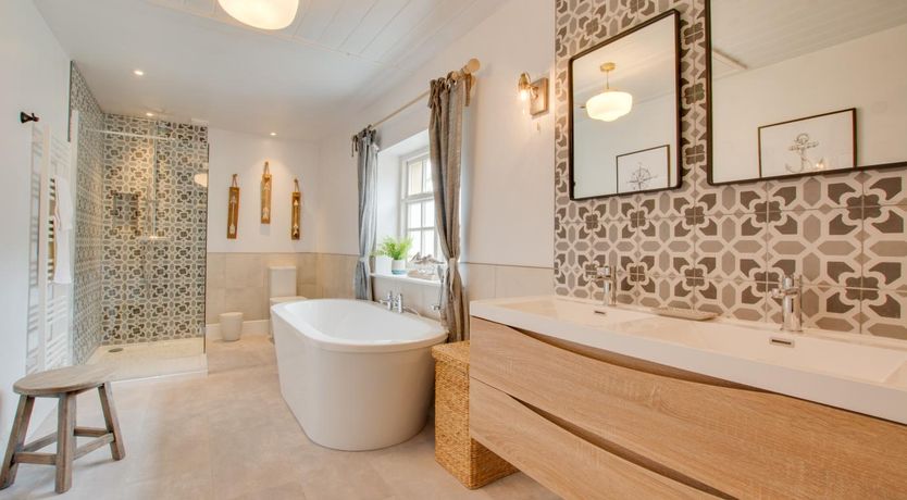 Photo of 3 Bed in Holt