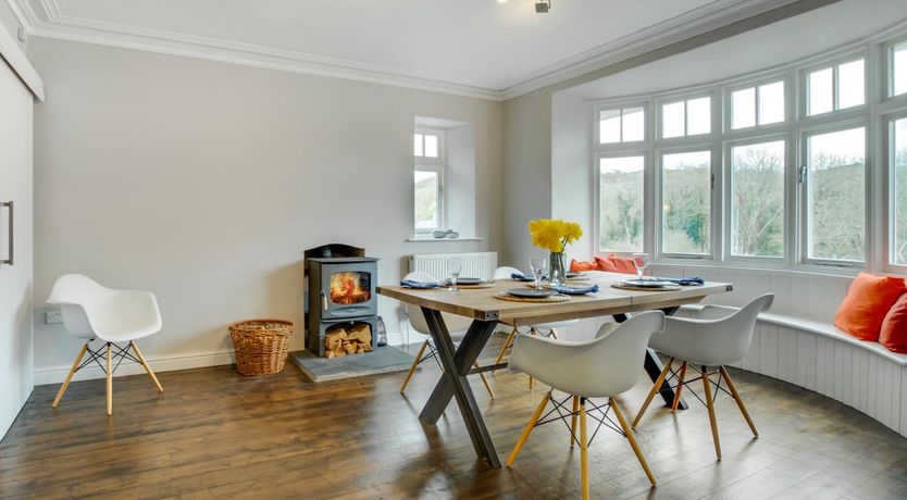 Photo of 4 Bed in Barmouth