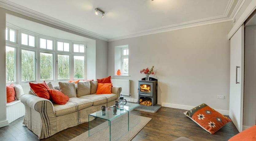 Photo of 4 Bed in Barmouth