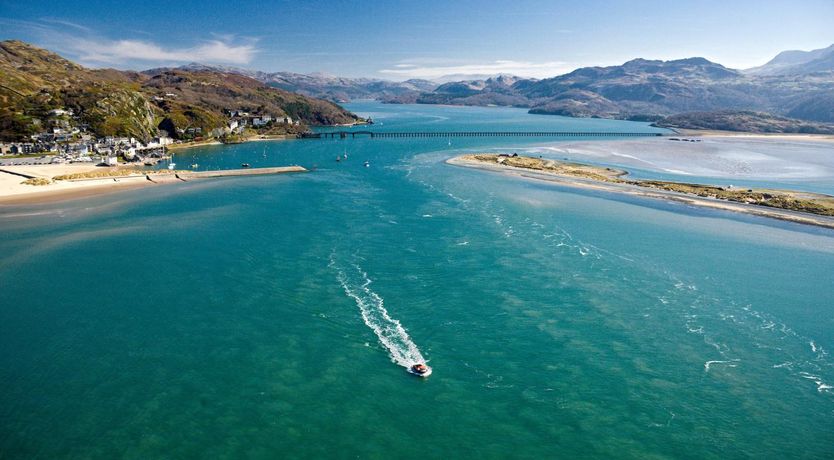 Photo of 4 Bed in Barmouth