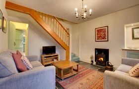 Photo of 2-bed-in-chapel-stile-2