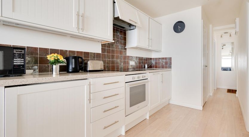 Photo of 1 Bed in Langland