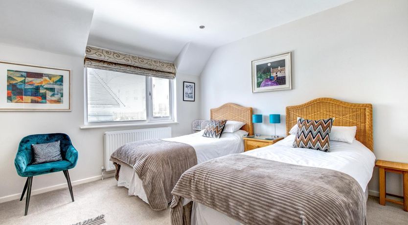 Photo of 2 Bed in Swanage